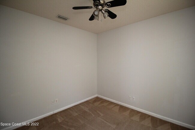 Building Photo - 425 Breckenridge Cir SE