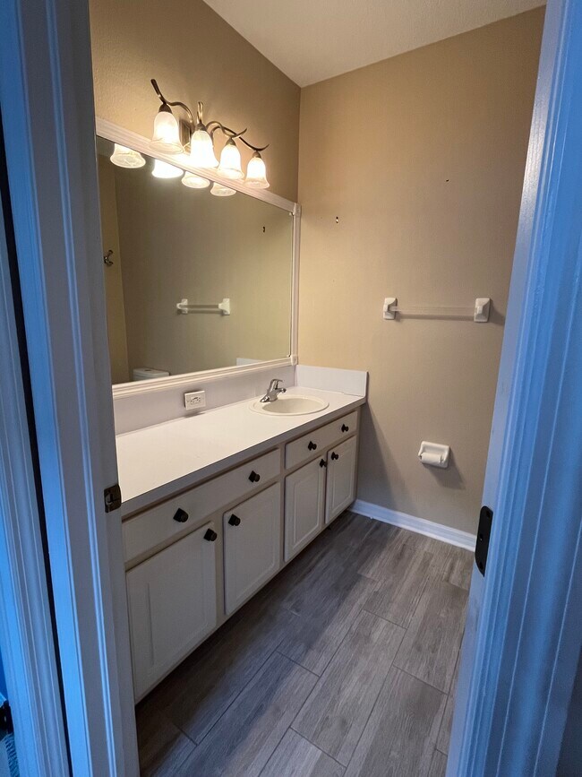 Building Photo - 14467 Mirabelle Vista Cir