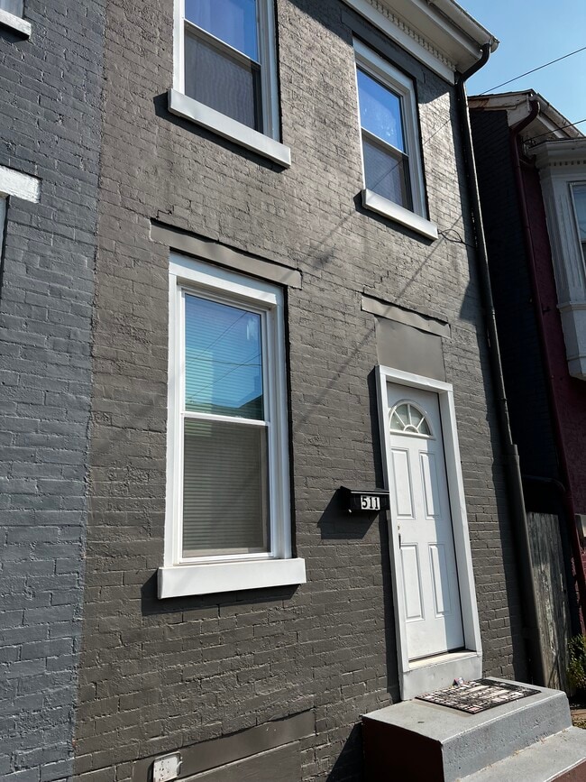 Welcome to 511 - 511 W Philadelphia St