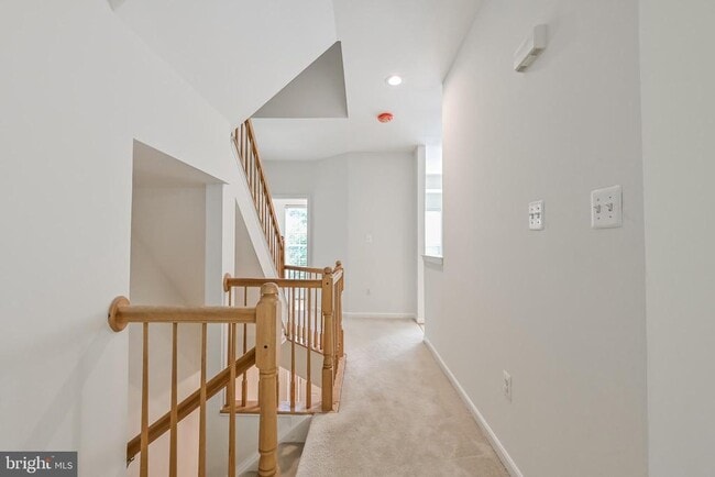 Building Photo - 8373 Millwood Dr