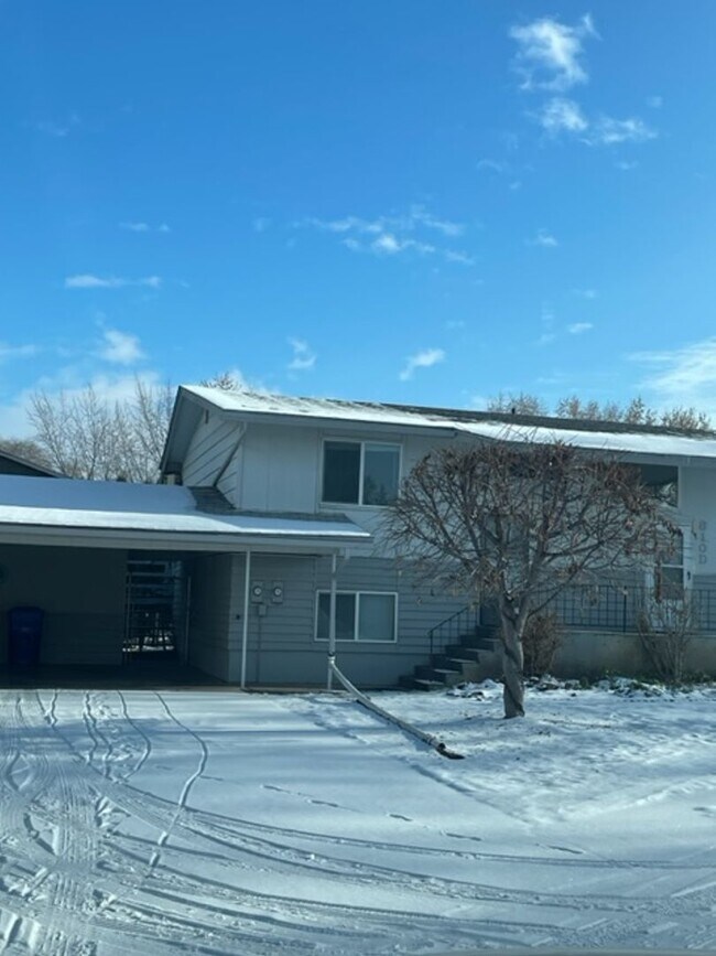 Building Photo - Welcome Home! Charming 2BR Townhome in Lewiston’s Orchards Area