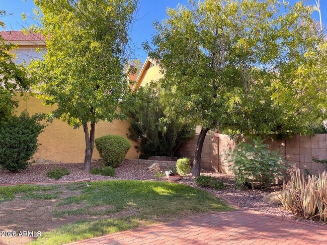 Building Photo - 3954 E Agave Rd