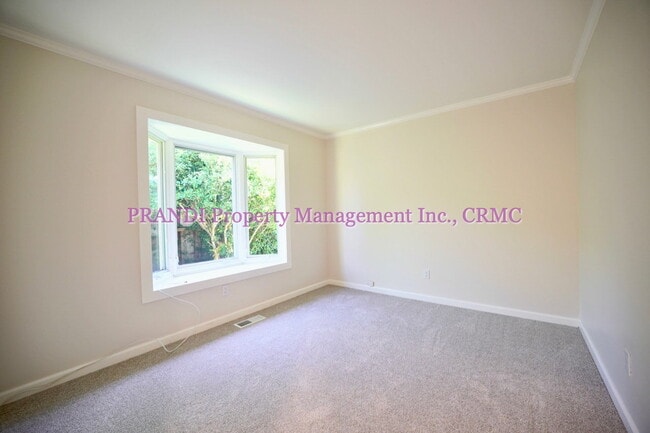 Building Photo - Gorgeous Home in Sought After Larkspur Nei...