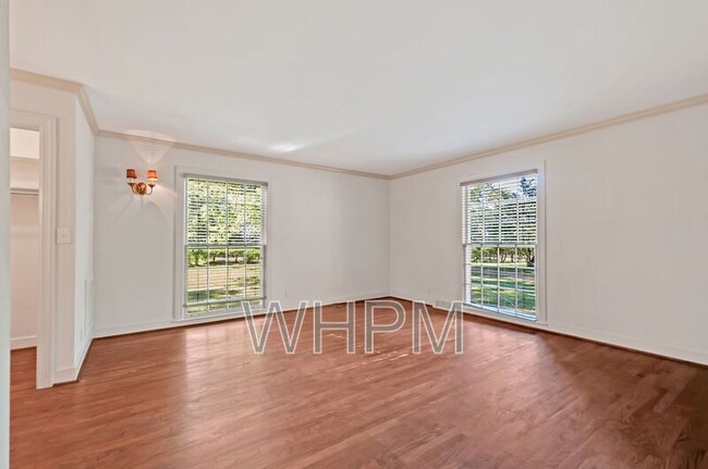 Building Photo - 1000 Chancery Ln