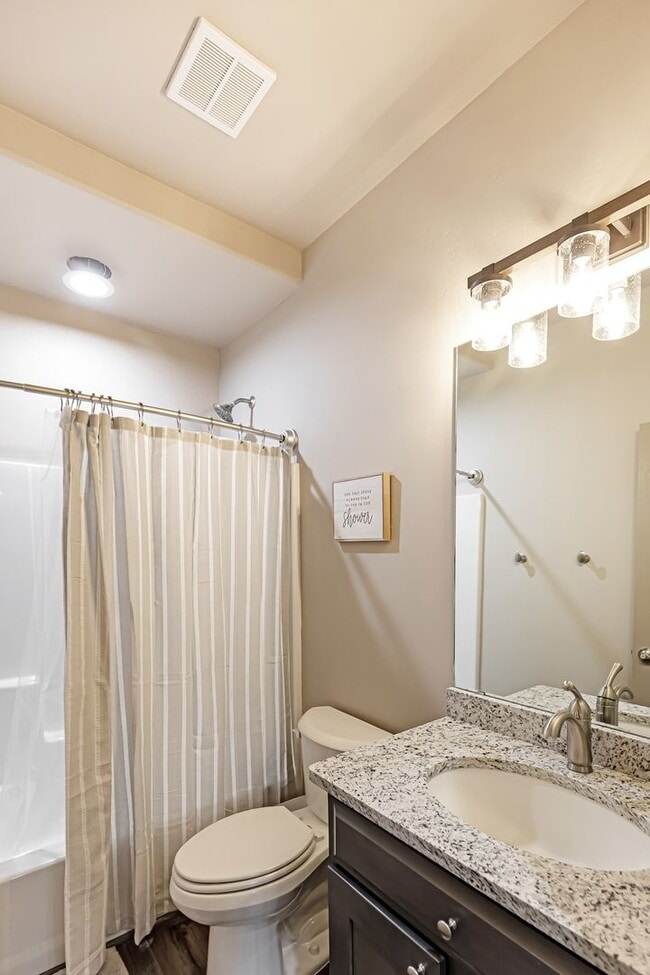 Building Photo - Fully Furnished