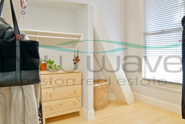 Building Photo - 27 Columbus Ave