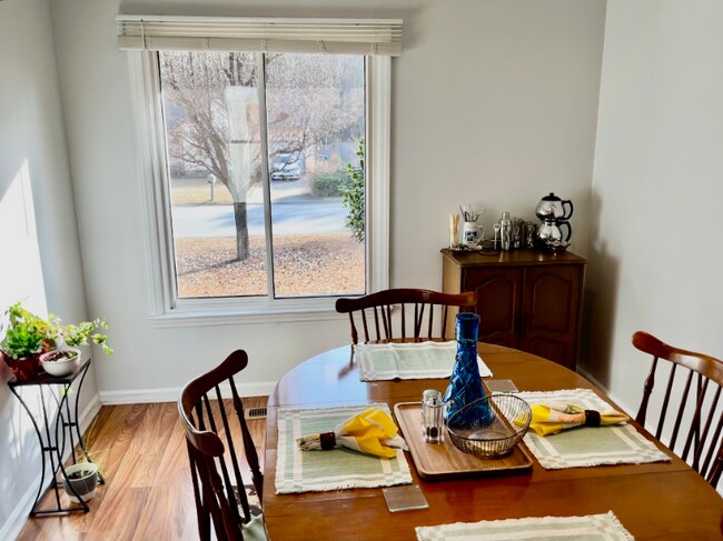 Building Photo - 5586 Arapahoe Ct