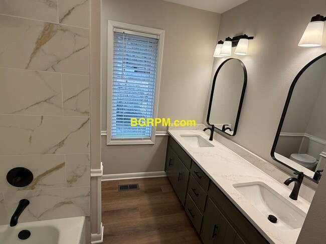 Building Photo - 3 BD 2 BA