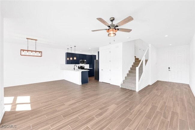 Building Photo - 7584 Carnegie Way