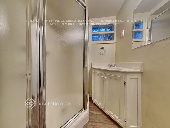 Building Photo - 848 Hubbard Dr