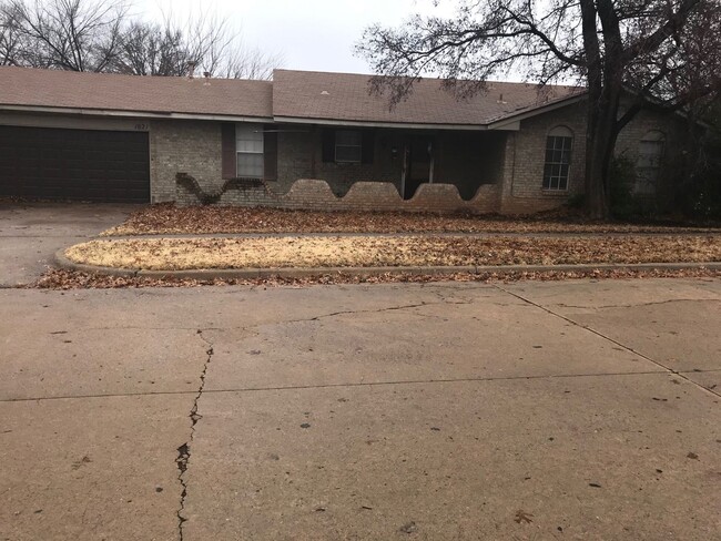 Primary Photo - Edmond Home Ready for Occupancy
