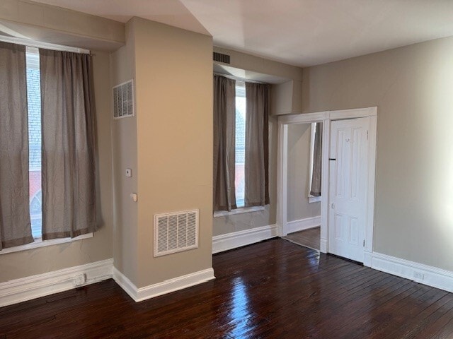 Building Photo - 3123 California Ave