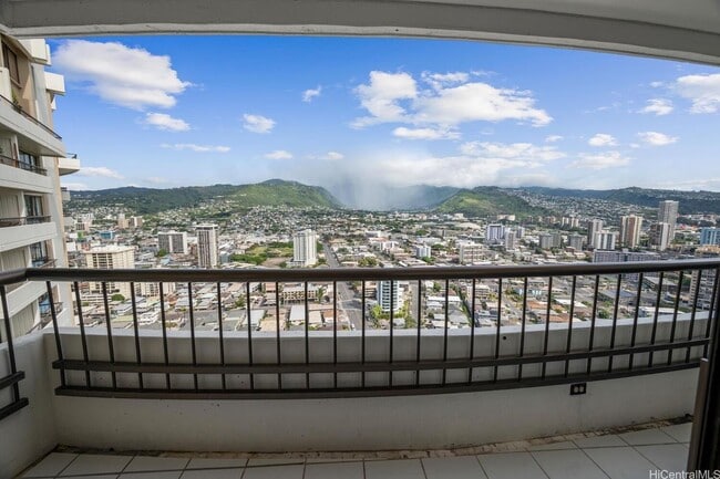 Building Photo - Marco Polo 2BD/2BA w/ 2 Parking and Views