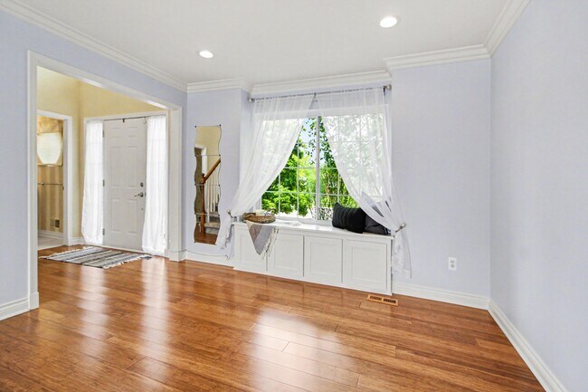 Building Photo - 7878 Greene Farm Dr