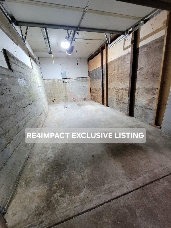 Building Photo - 1257 E 34th St