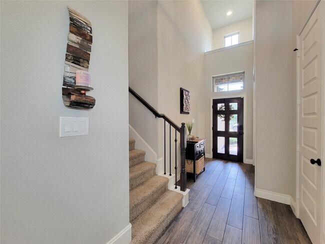 Building Photo - 16030 Muster Oak Dr