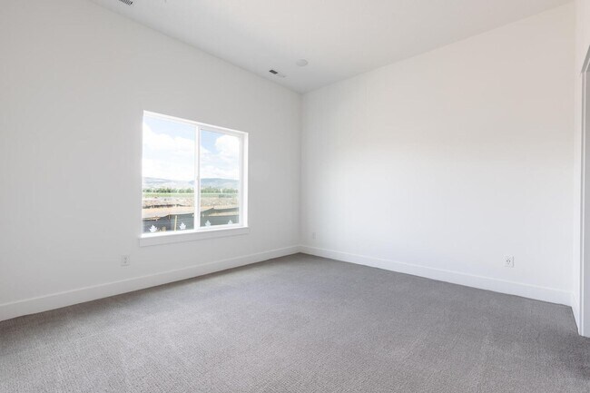 Building Photo - Modern Single-Level Brookside Home in Heber