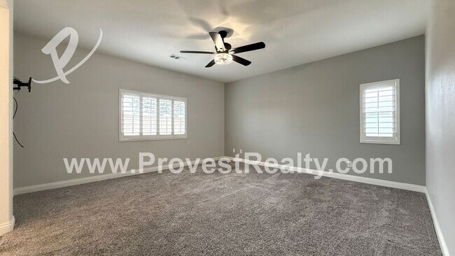 Building Photo - 8440 Hoover Ct