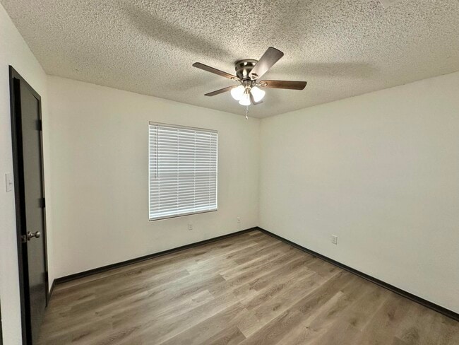 Building Photo - 7410 Avenue W