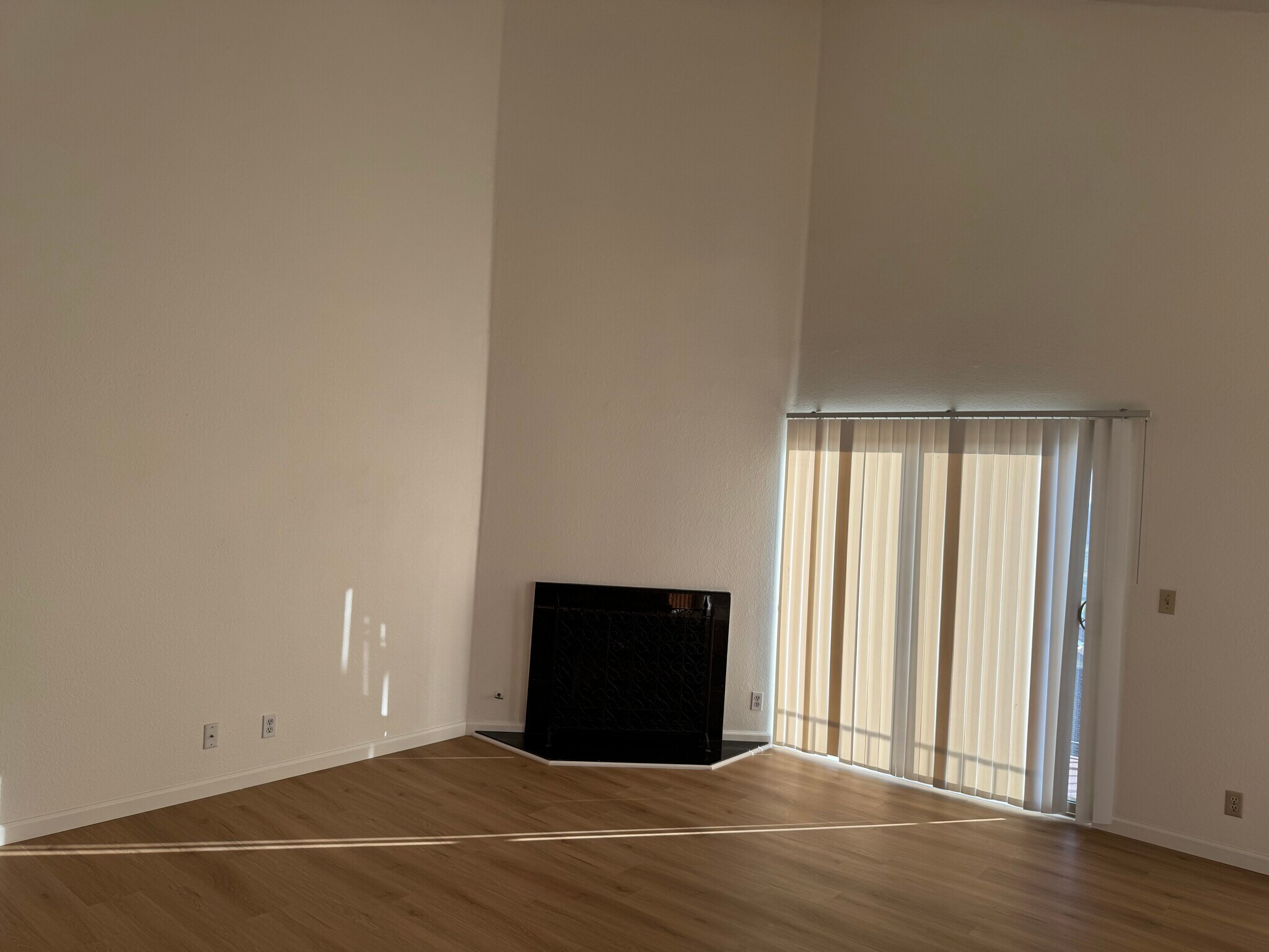 Building Photo - 11433 Madera Rosa Way