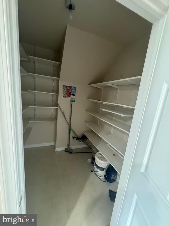 Building Photo - 401 Kirby Way