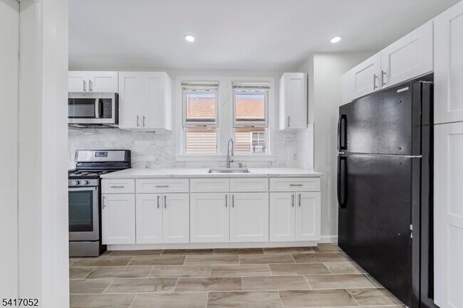 Building Photo - 27 Monsignor Owens Pl