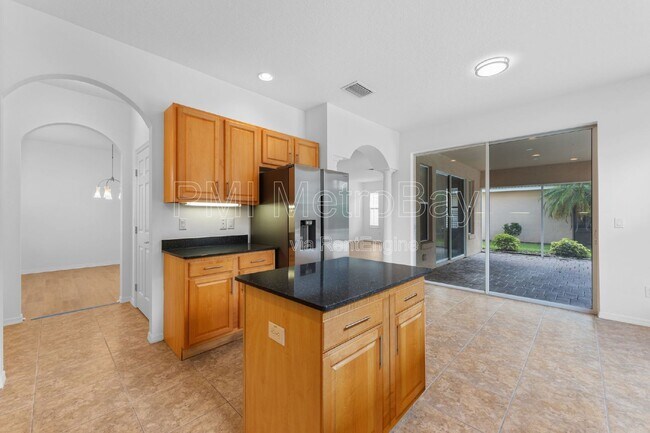 Building Photo - 10886 Cory Lake Dr