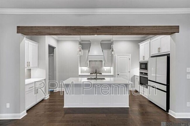 Building Photo - 3673 Spanish Trail