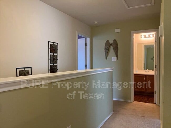 Building Photo - 108 Covey Ln