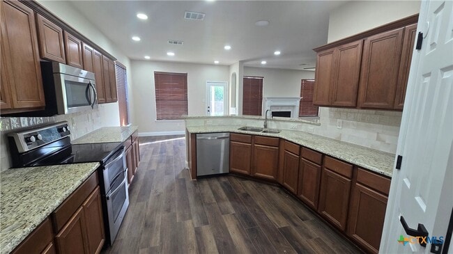 Building Photo - 235 Lottie Ln