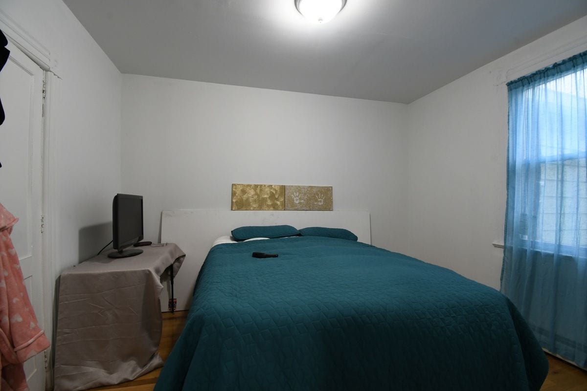 Building Photo - 4658 Bronx Blvd