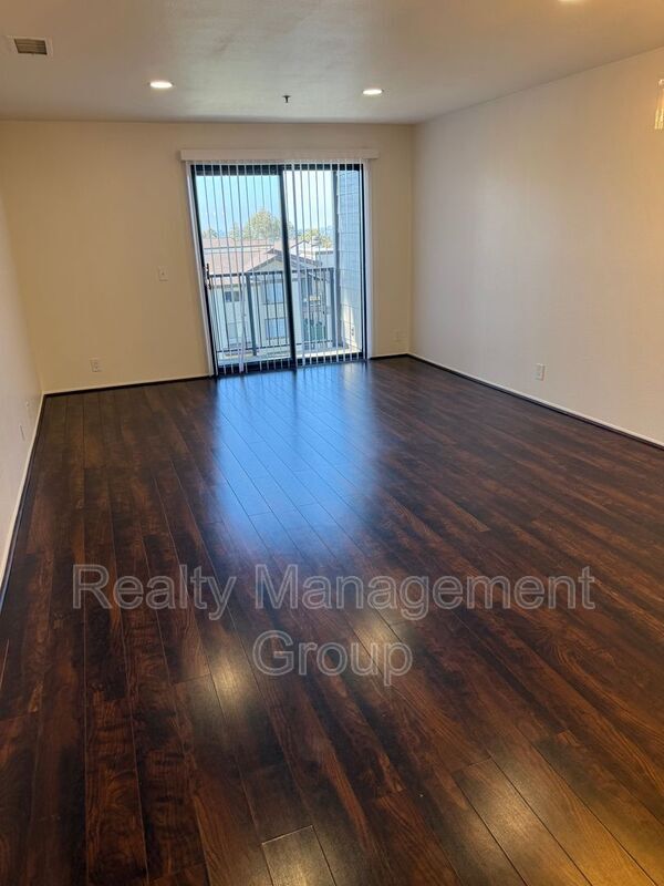 Building Photo - 3955 Faircross Pl