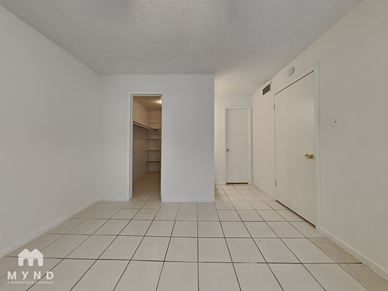 Building Photo - 1516 Bay Area Blvd