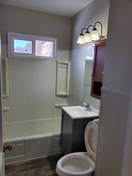 Building Photo - 3234 Kinsey Ave