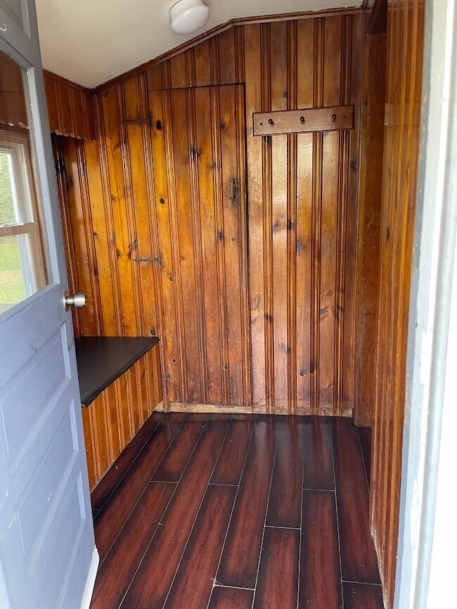 Building Photo - 428 High St