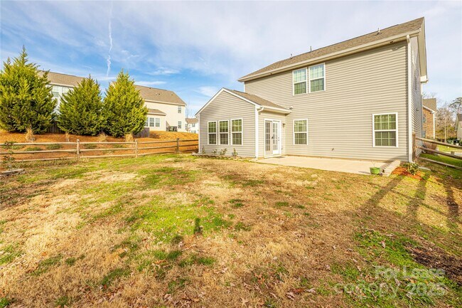 Building Photo - 7402 Dover Mill Dr SW