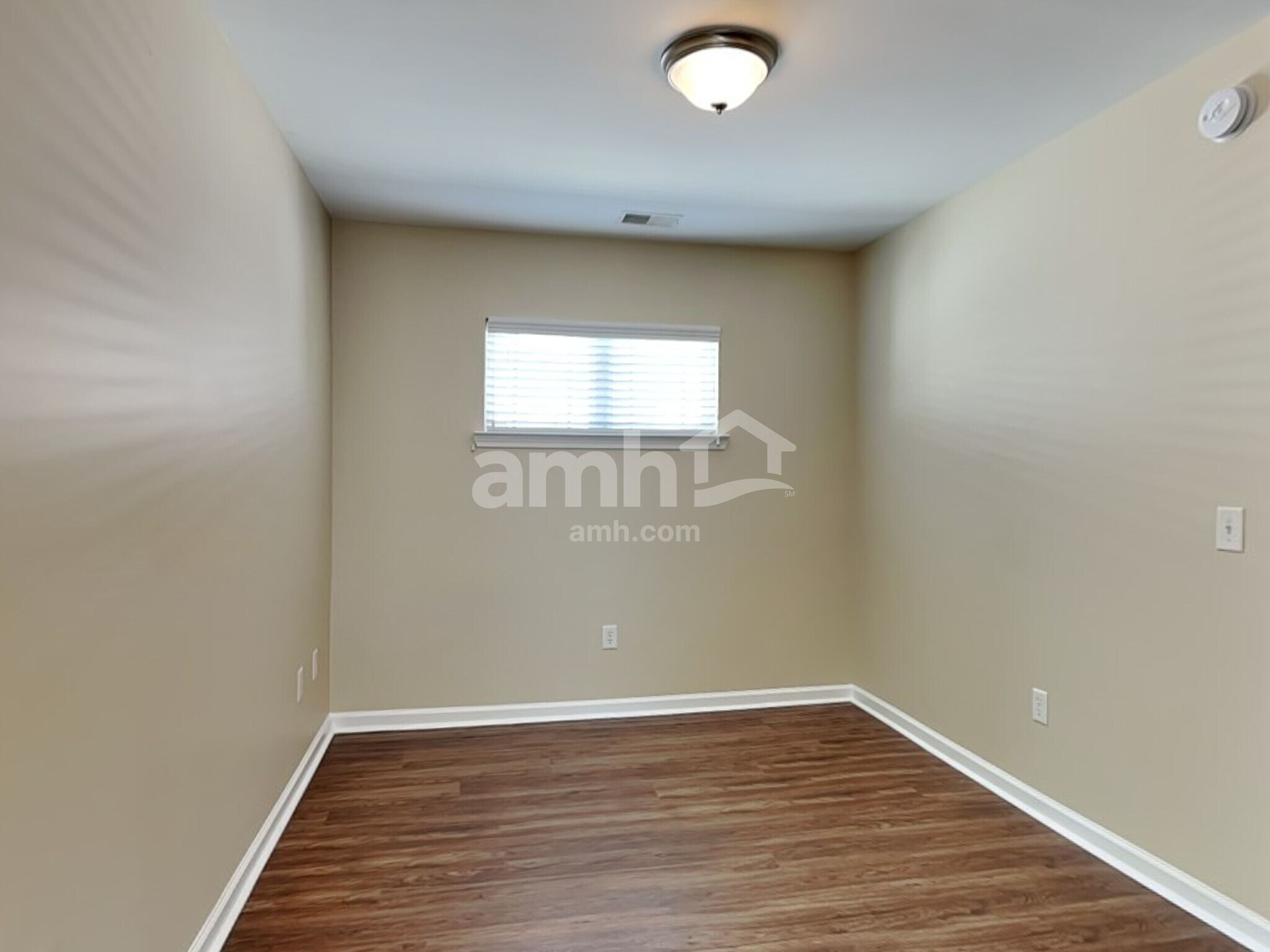 Building Photo - 100 Summer Hill Ct