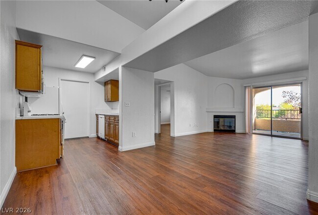 Building Photo - 7885 W Flamingo Rd