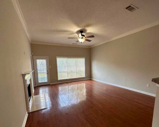 Building Photo - 8784 Overcup Oaks Dr