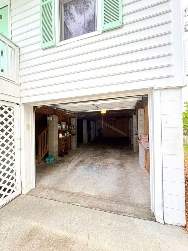 Building Photo - 23 Bellhaven Way