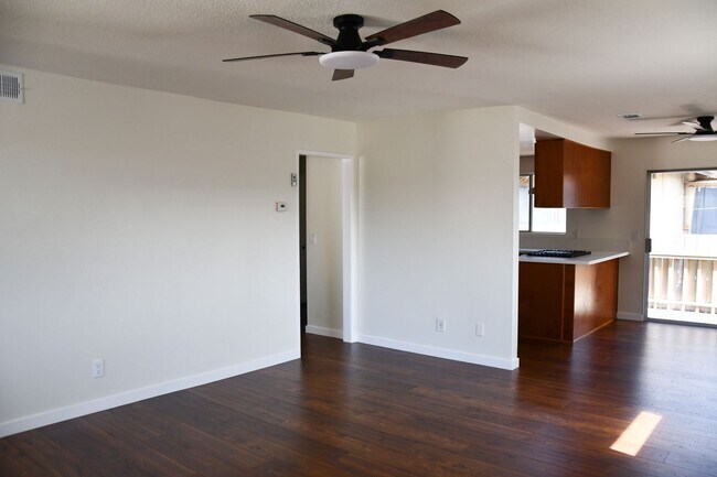Building Photo - 12071 Laguna St