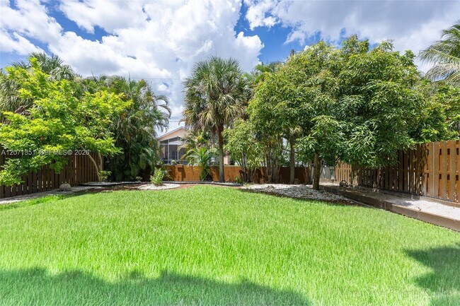 Building Photo - 3841 Aspen Leaf Dr