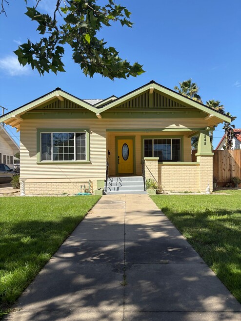 Building Photo - 545 W Main St