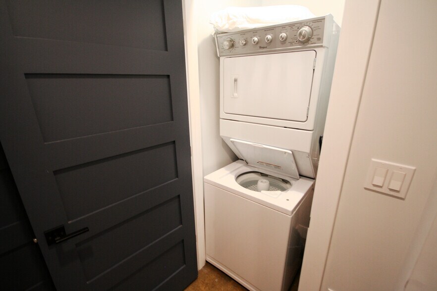 Building Photo - 2508 N Spaulding Ave