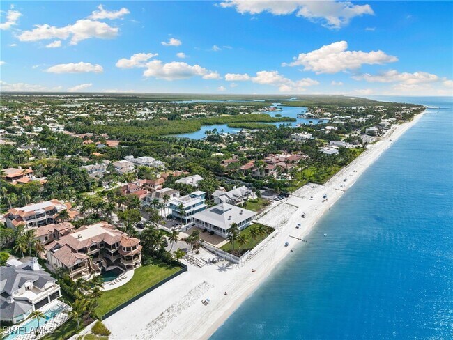 Building Photo - 40 32nd Ave S