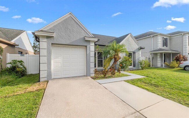 Building Photo - 1651 Palm Leaf Dr
