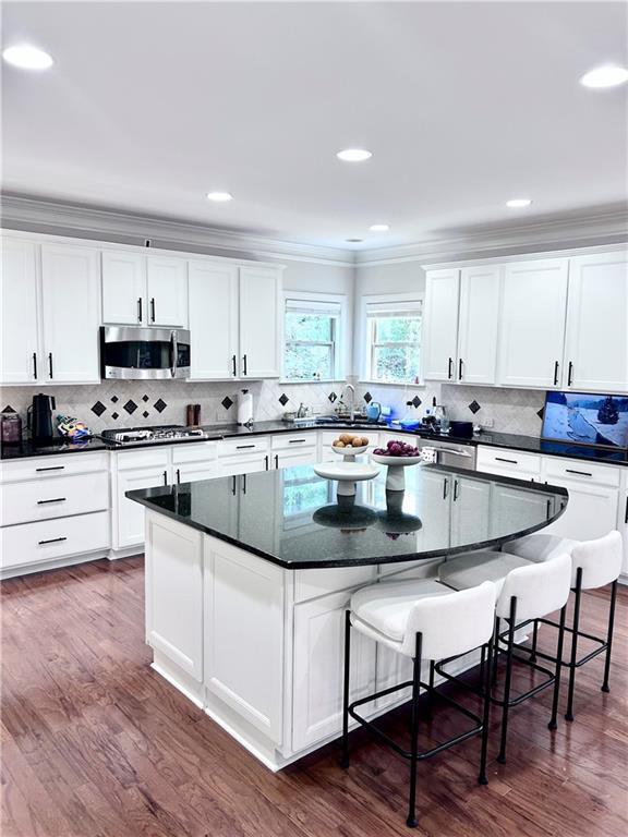 Building Photo - 1341 Chaplains View