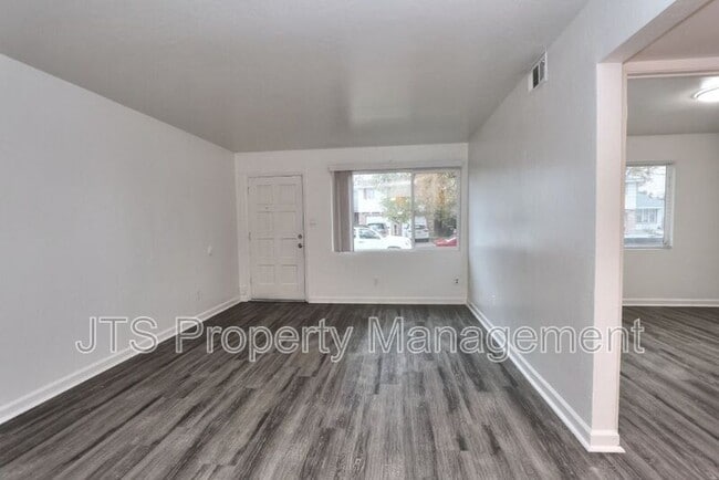 Building Photo - 2840 Sweet Way