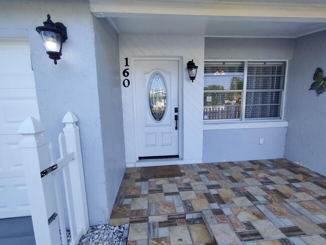 Building Photo - 160 Jalapa Dr