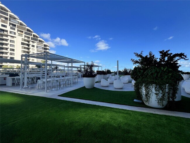 Building Photo - 770 Claughton Island Dr